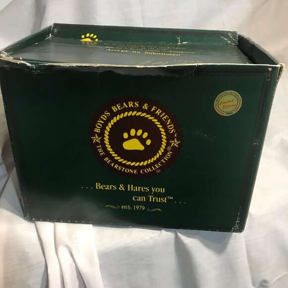 Boyds Bears 5th Anniversary Figurine H.L.B.'s Work Is Love Made Visible 1998 - Picture 15 of 15